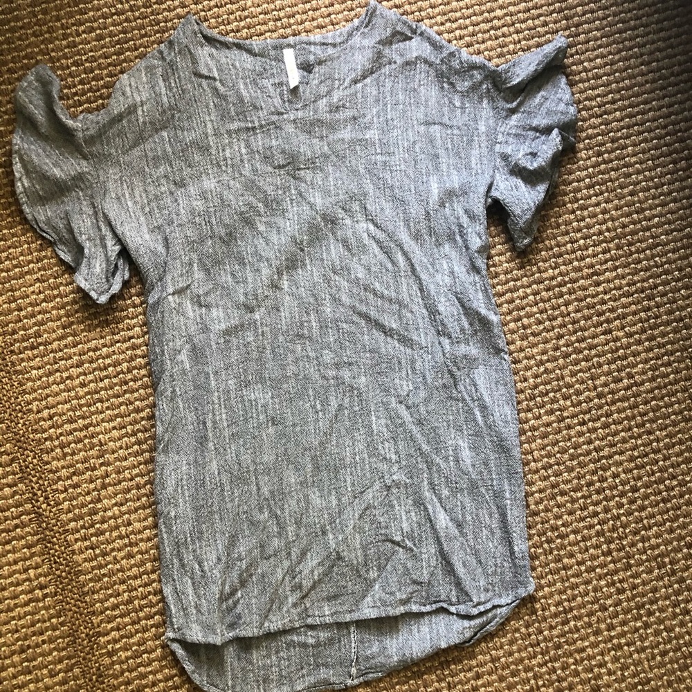 Cute Online Store High-Low Dress. Wrinkled